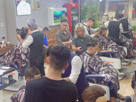 CHẠM TỚI ƯỚC MƠ TÓC NGHỀ VỚI SALON TẤN LỢI